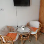 Irenke Vendeghaz * Alsópáhok