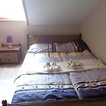 Irenke Vendeghaz Apartmán *
