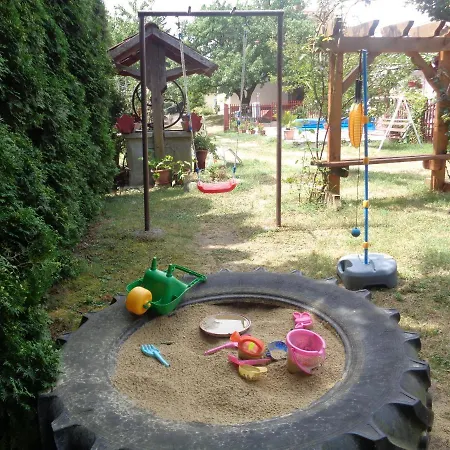 아파트 Irenke Vendeghaz