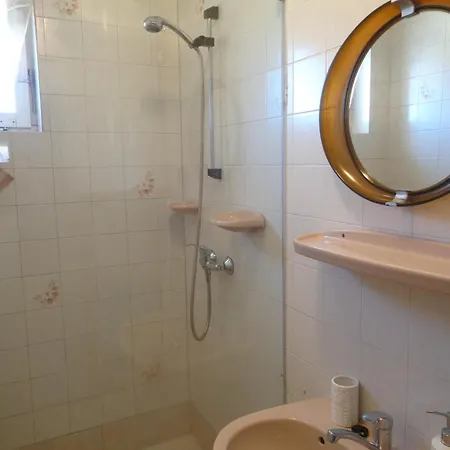 Irenke Vendeghaz Apartment