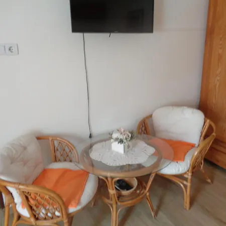 Irenke Vendeghaz * Alsópáhok