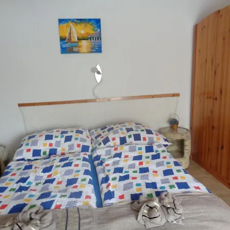 Apartment Irenke Vendeghaz *