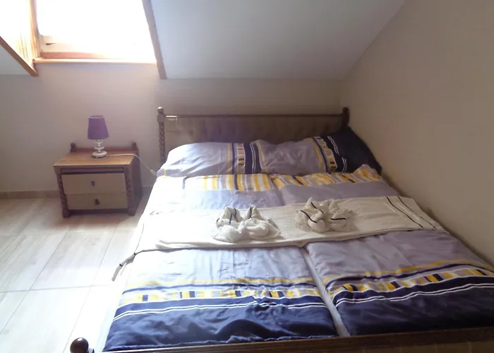 Irenke Vendeghaz Apartment *